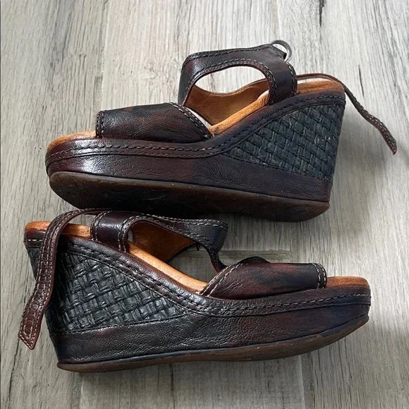 Naya Dark Brown Leather Sandals - Picture 11 of 11